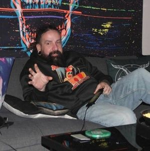 Meet your Posher, Coty